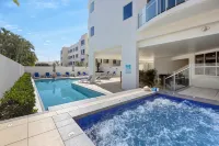 Aqua Vista Resort - Beach