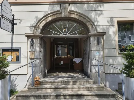 Kolping-Hotel Отели в г. Зенфельд