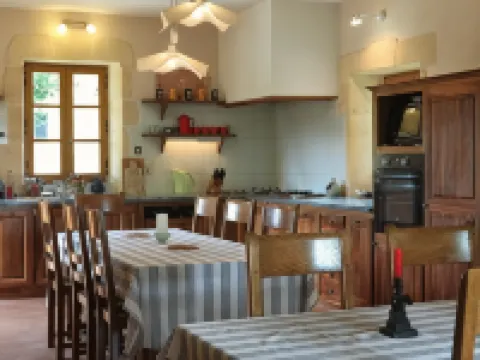 羅斯永聶住宿加早餐旅館 貝納克和卡澤納克酒店