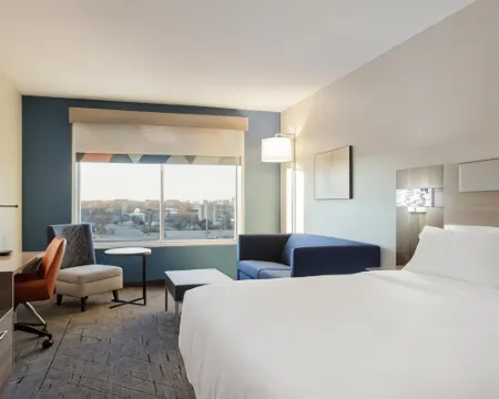 Holiday Inn Express & Suites ZION by IHG Hotels in Lake County