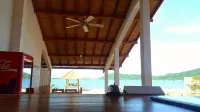 Alden Beach House Hotels in Sekotong Barat
