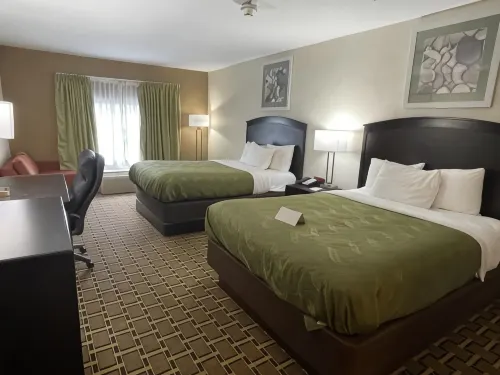 Quality Inn Vincennes - que admiten mascotas