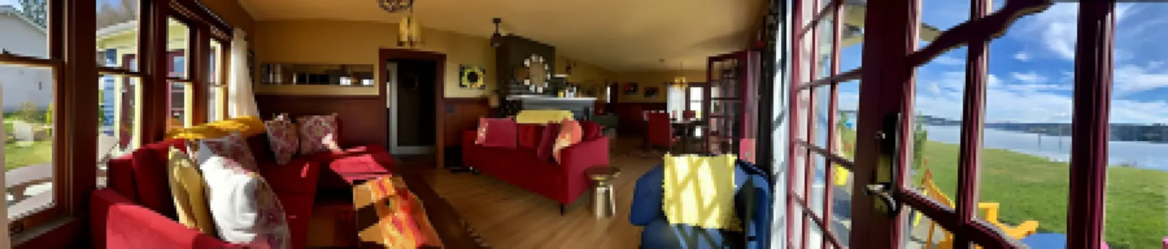 SHABBY CHIC WATERFRONT RETREAT is a relaxing, serene low bank waterfront home