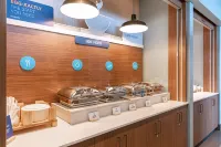 Holiday Inn Express Pensacola Beach Hotels in Gulf Breeze