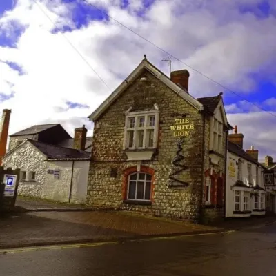 The White Lion Hotel Hotels in Cowbridge