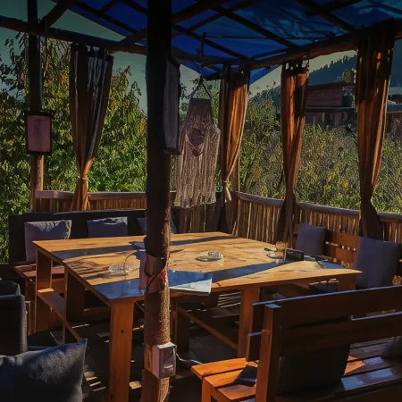 Yolo Social - the Social House & Cowork - Manali