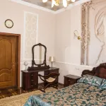 Bristol Central Hotel のホテル