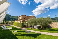 Ex Convento Santa Croce-Country Resort Hotels in Sant'Anatolia di Narco