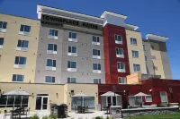 TownePlace Suites Kansas City at Briarcliff Hôtels à proximité de : Airline History Museum