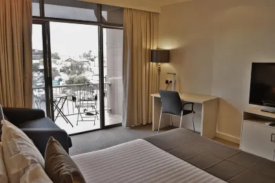 Pavilion Hotel Wagga Wagga Hotels near Victory Memorial Gardens