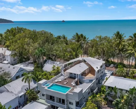 Sarayi Boutique Hotel Hotel di Palm Cove