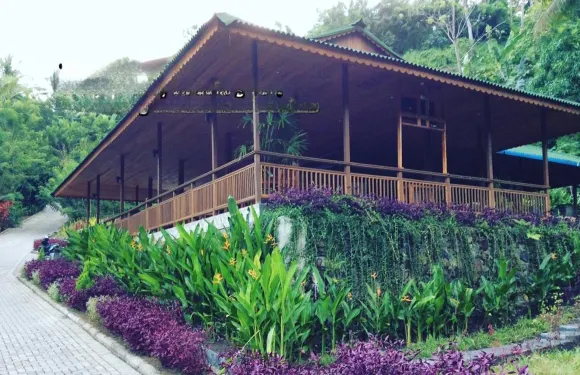 錦城自然度假村