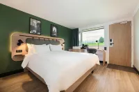 Hotel Campanile Nature - Cergy Pontoise Hotels in Ennery