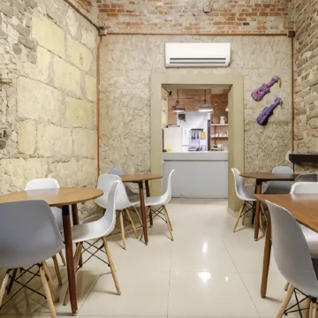 Adhoc Boutique Barrio Antiguo