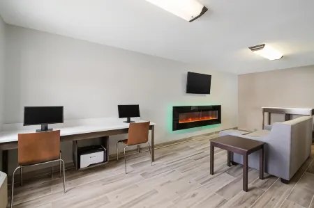 Econo Lodge Williston Отели в г. Уиллистон