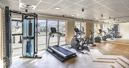 Best Western Hotel Coeur de Maurienne Отели в г. Сен-Жульен-Мон-Дени