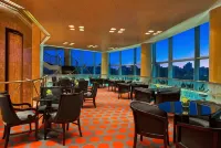 Quinto Centenario Hotel - parking