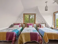 Cozy Chalet in Charming Front Royal with Stunning Views and Refinished Basement! Hoteles en Condado de Warren