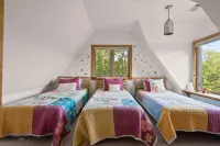 Cozy Chalet in Charming Front Royal with Stunning Views and Refinished Basement!