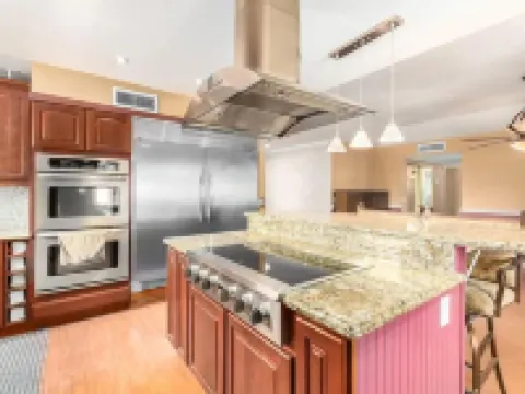 3-bedroom house in superb Glendale with AC, WiFi. Enjoy your stay Hotels in Glendale