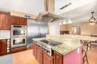 3-bedroom house in superb Glendale with AC, WiFi. Enjoy your stay Hotels in Glendale