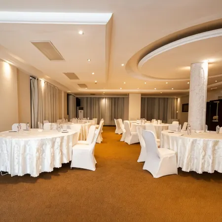 African Regent Hotel