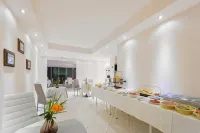 Golden Rose Suites - breakfast