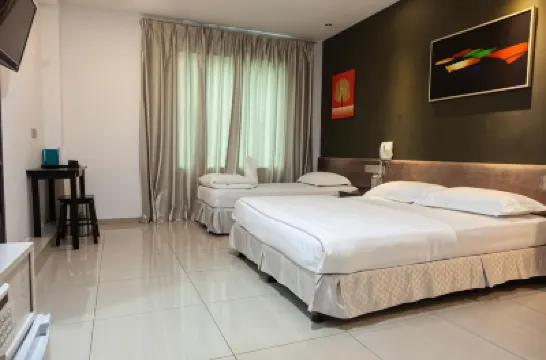 M Design Hotel @ Seri Kembangan Hotels near Farm In The City