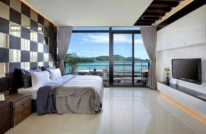 Lake View Hostel Resort
