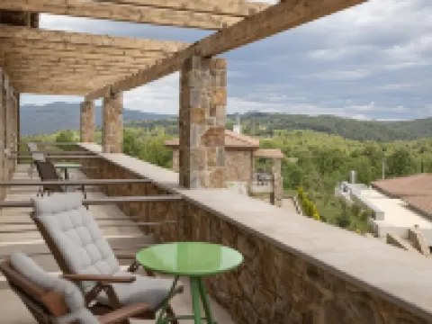 フォレスタ イン メディアス モレス トリポリスのホテル