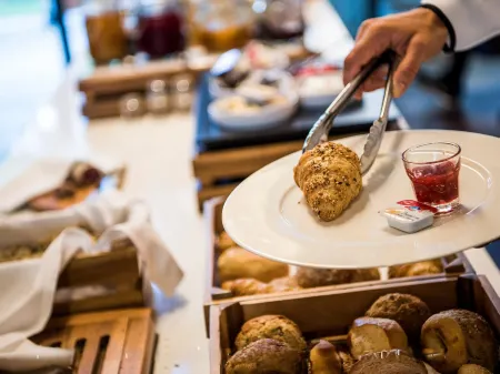 Hotel Bauernhof - Self Check-in Hotel