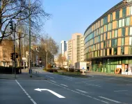 Hotel Apadana Frankfurt - 2-Star