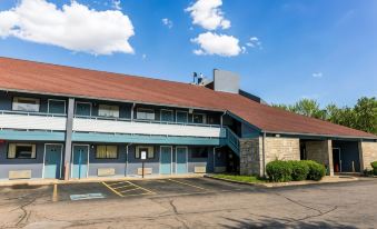 Super 8 by Wyndham Cincinnati/Springdale Oh