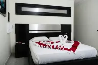 Torettos Hotels in La Esmeralda