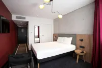 Ibis Styles Lens Centre Gare Hotels in Lens