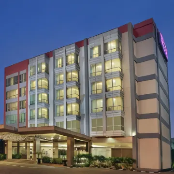 Mercure Pontianak City Center Hotels near Ayani Mega Mall