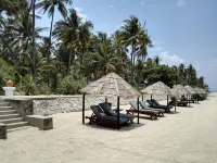 Emerald Sea Resort - شاطئ