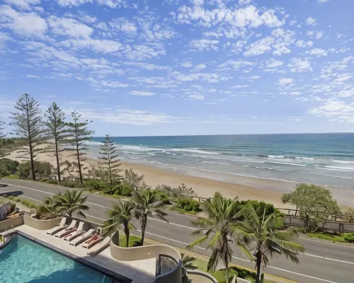 Clubb Coolum Beach Resort Sunshine Coast Hotels in Coolum Beach