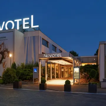 Novotel Poznan Malta Отели рядом с достопримечательностью «Мальтанское озеро»