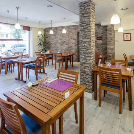 Noemys Neris Montlucon - Hotel Restaurant