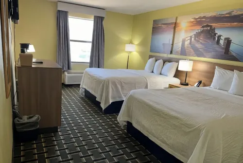 Days Inn by Wyndham Park City Kansas Hotels in Maize