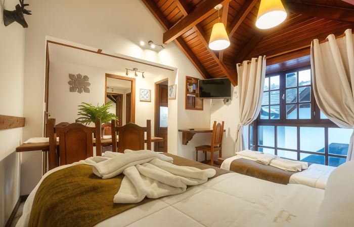 Apart & Hotel la Fontaine - by Rotui
