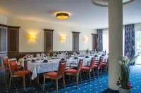 Avalon Hotelpark Königshof Các khách sạn ở Konigslutter am Elm