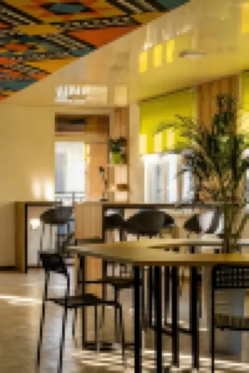 People Hostel & Coworking