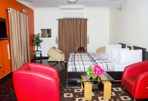 Prescott Hotel, Asaba-Guest Room - balkon