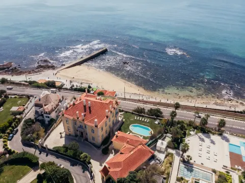 โรงแรม วินเทจ เอสตอริล