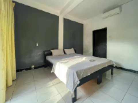 711 Gili Trawangan Mitra RedDoorz 길리 트라왕안 호텔