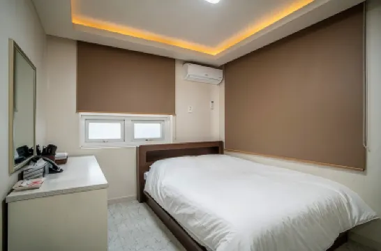 Jeju Ocean Hotel โรงแรมใกล้ชายหาดพโยซุน
