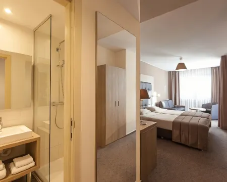 Hotel Villa Royale Hotels in Sint-Joost-ten-Node