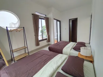 Shida Village Hotellit kohteessa Jambudipa